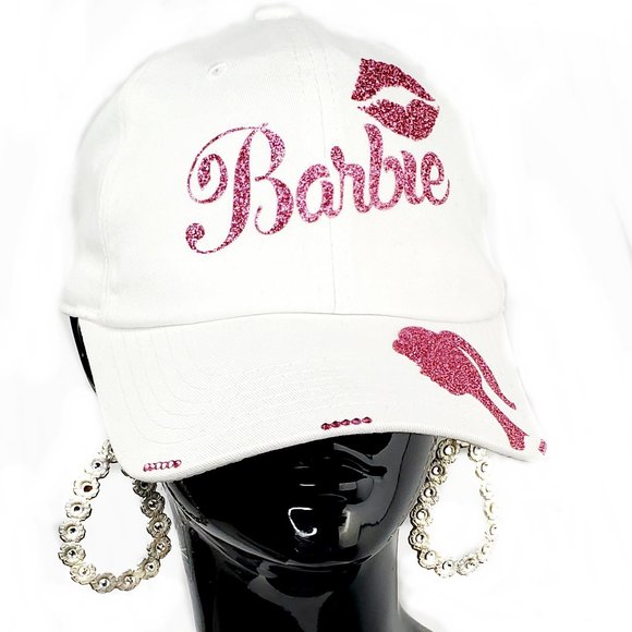 Barbie white fitted baseball cap. - Picture 2 of 4